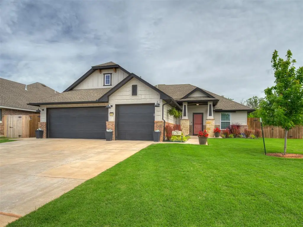 2416 Creek Side Circle, Moore, OK 73160 - #1