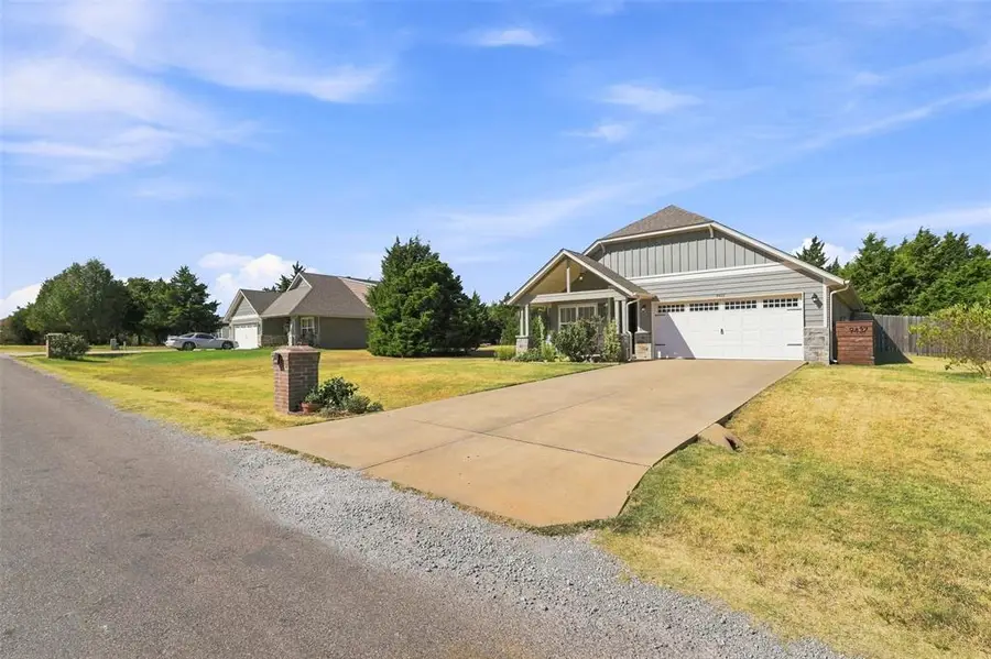 9437 Prairie Dog Drive, Edmond, OK 73034 - #3