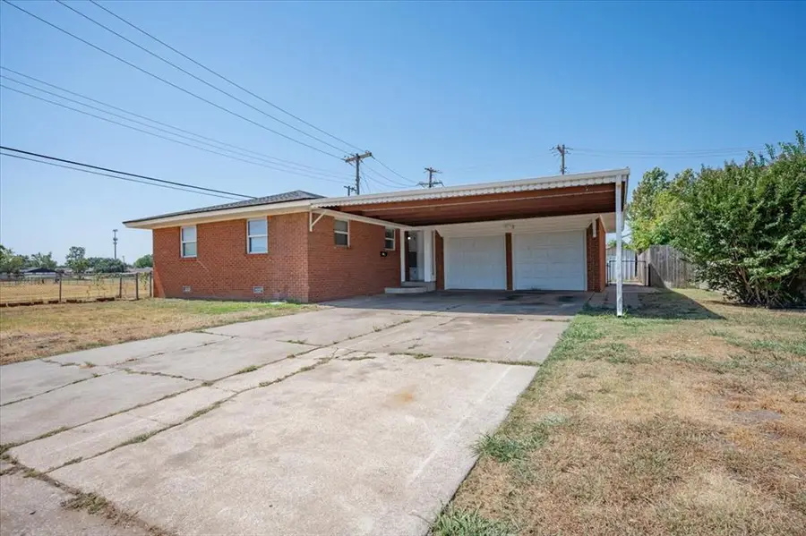 6829 S Winston Way, Oklahoma City, OK 73139 - #2