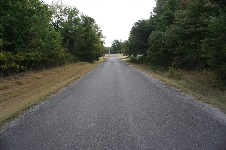1935 Live Oak Drive, Kingston, OK 73439 - #2