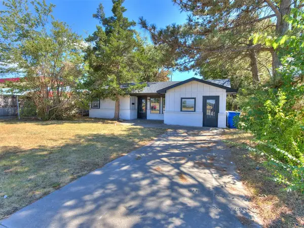 904 W Robinson Street, Norman, OK 73069