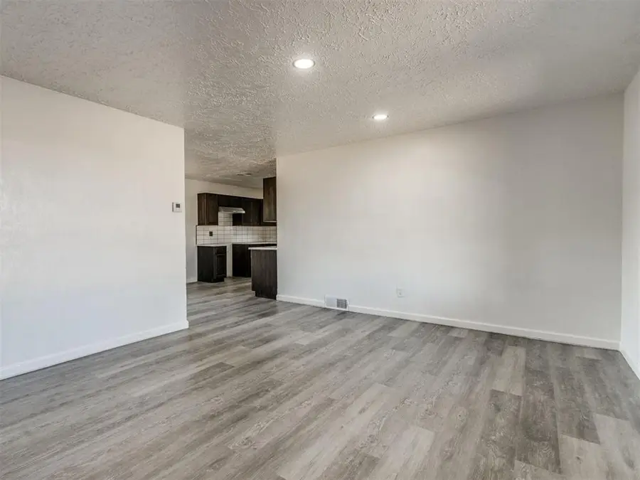904 W Robinson Street, Norman, OK 73069 - #2