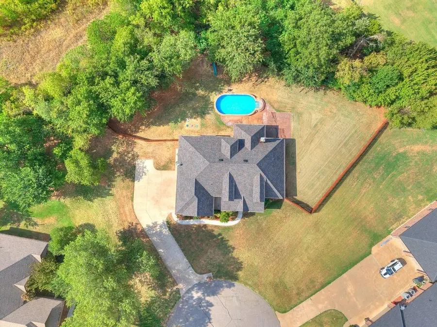 14573 Ashwood Court, Edmond, OK 73025 - #3