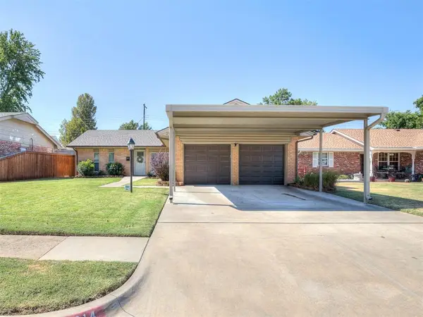 214 Tanglewood Drive, Yukon, OK 73099