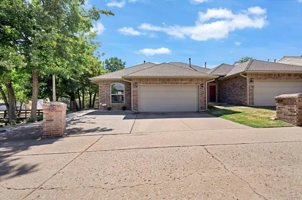 330 Woodcreek Road, Edmond, OK 73034