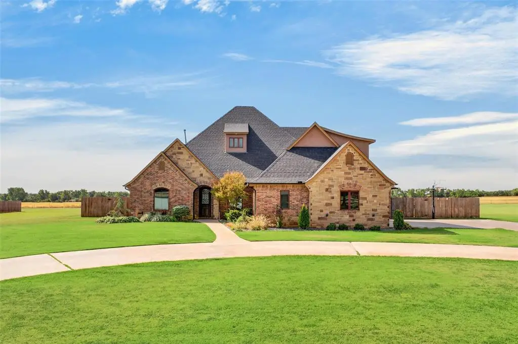 608 Edgewood Rd. Street, Canute, OK 73626 - #1