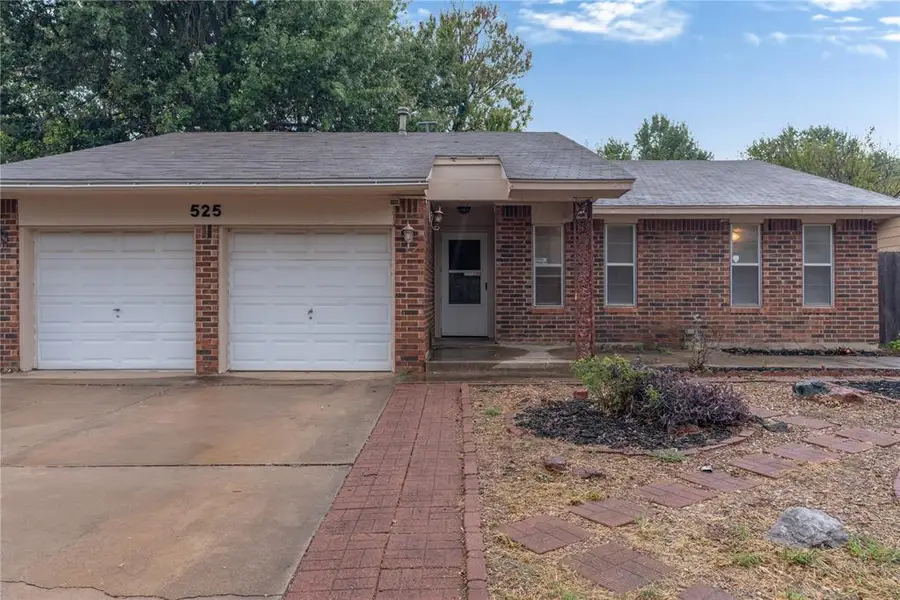525 Holly Hill Road, Edmond, OK 73003 - #2