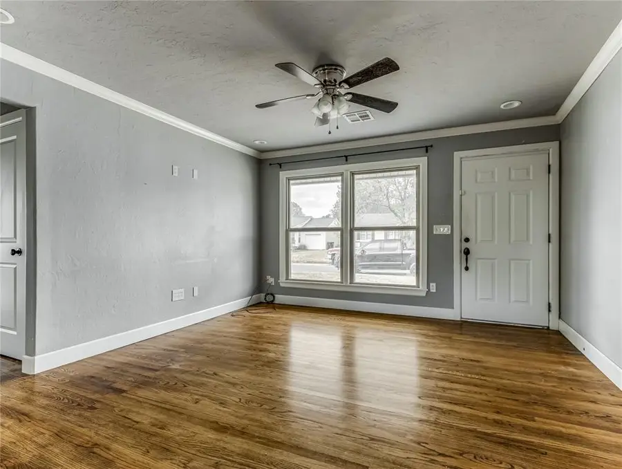 1417 Laverne Avenue, Shawnee, OK 74801 - #3