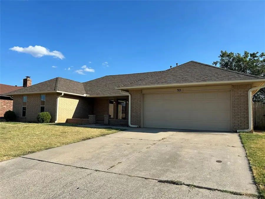 32 Corona Drive, Oklahoma City, OK 73149 - #2