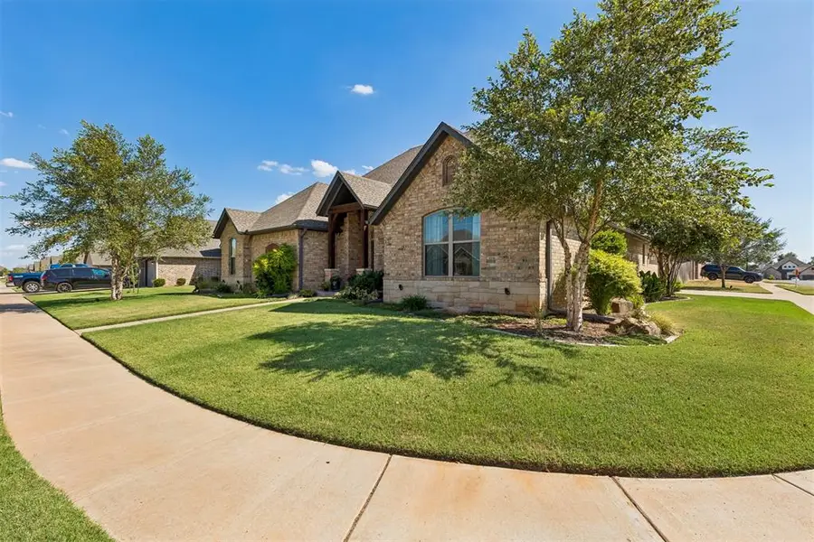 12112 SW 48th Street, Mustang, OK 73064 - #2