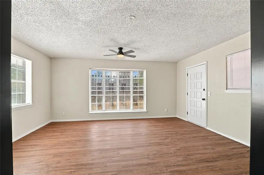 4004 Terry Way, Del City, OK 73115 - #3