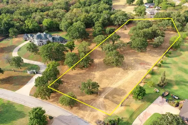 6100 Blue Hills Court, Norman, OK 73026