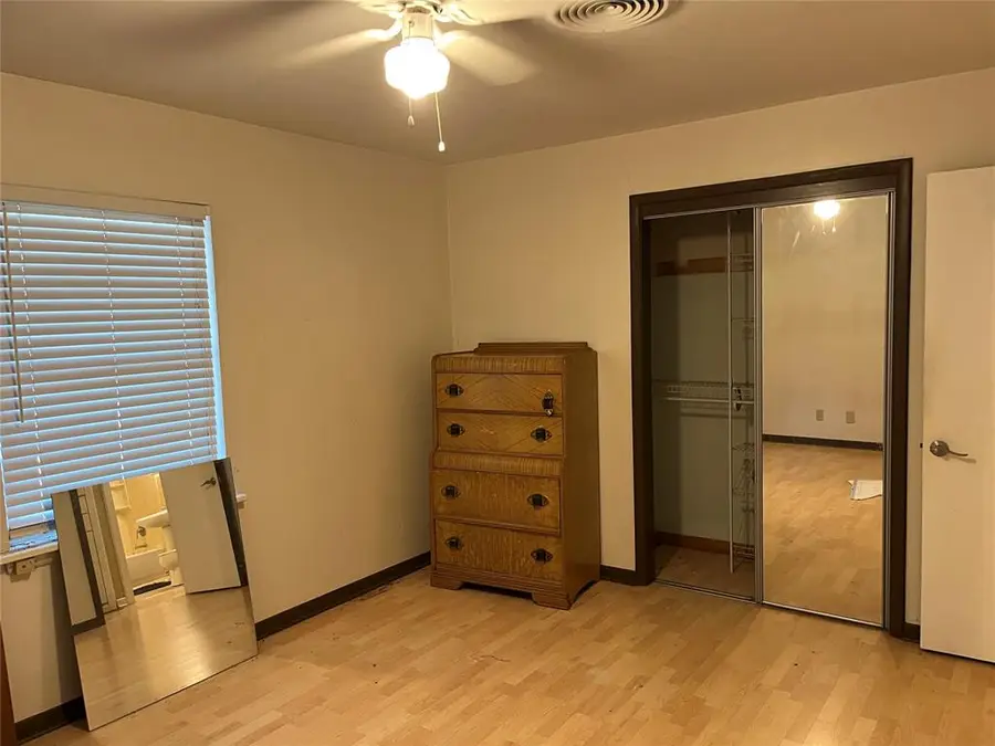 1519 S Windsor Way, Norman, OK 73069 - #3