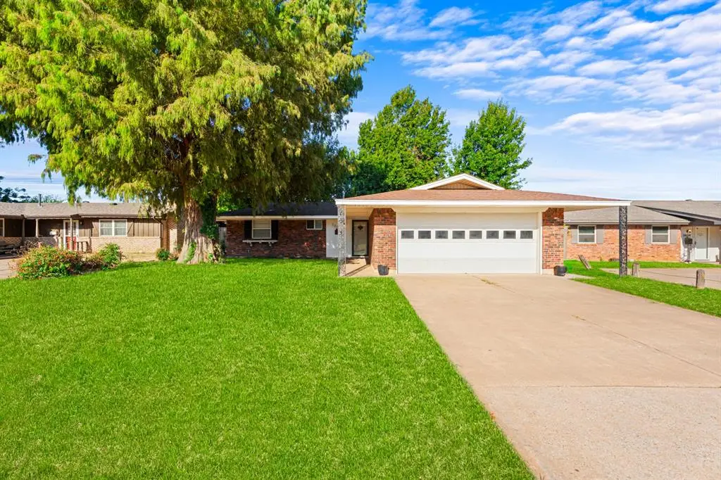 3805 N Eagle Lane, Bethany, OK 73008 - #1