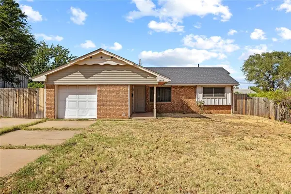 1409 Littell Avenue, Clinton, OK 73601