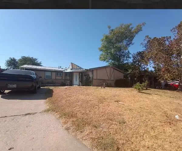 422 NW Woodridge Street, Lawton, OK 73507