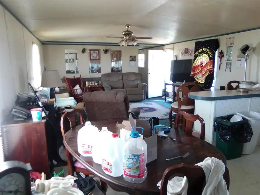 410 N N Avenue, Newkirk, OK 74647 - #3