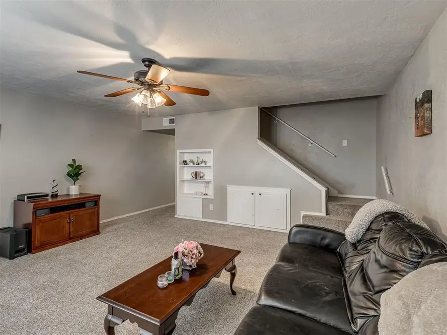 6742 N Meridian Avenue, Oklahoma City, OK 73116 - #2