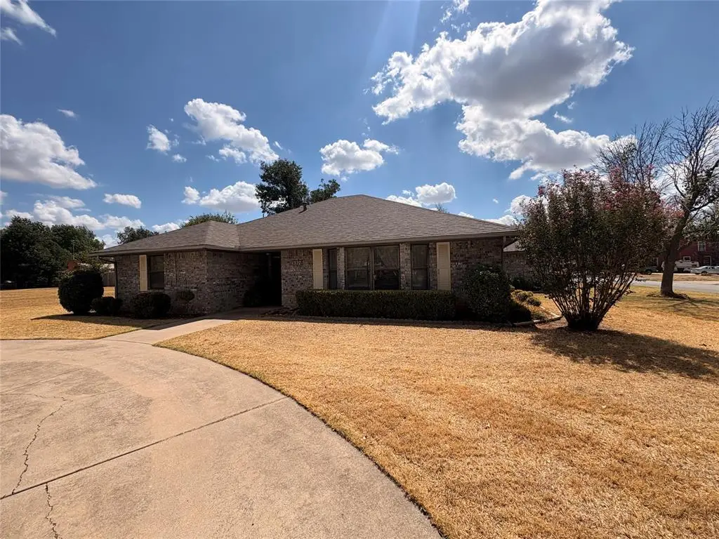1327 W Kansas Avenue, Chickasha, OK 73018 - #1