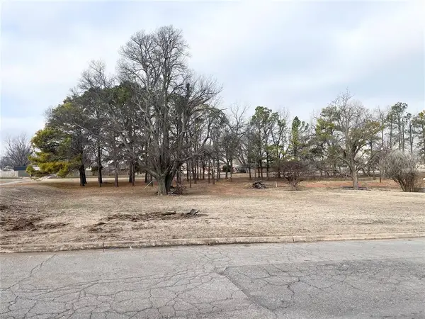 S 13th Street, Chickasha, OK 73018