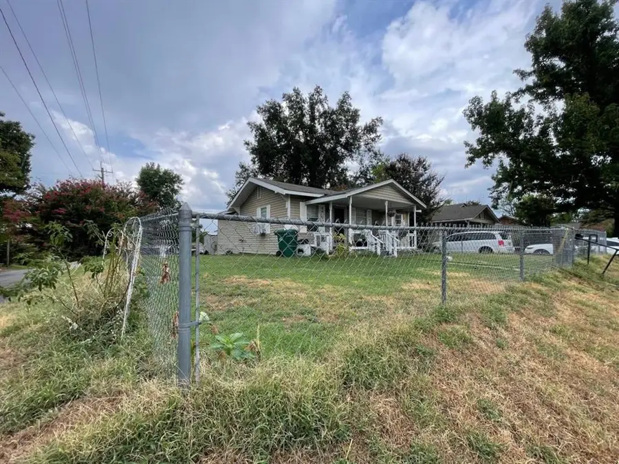 1000 N Wilson Avenue, Sand Springs, OK 74063 - #3