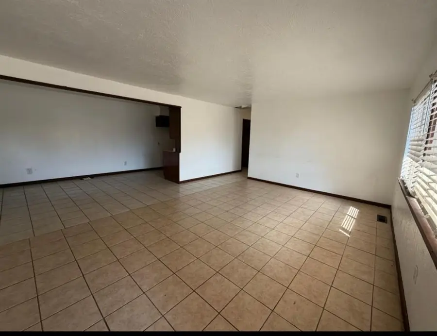 527 Montana Street, Jones, OK 73049 - #3