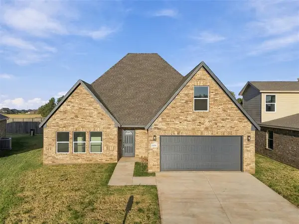 800 Chateau Court, Kingfisher, OK 73750