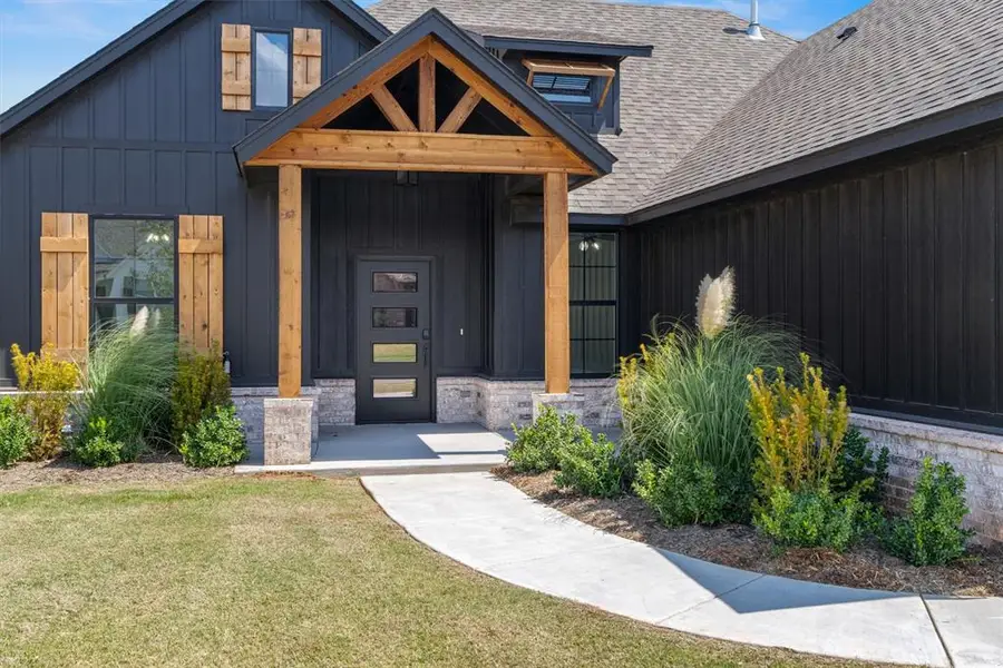 3308 Sagebrush Place, Yukon, OK 73099 - #2