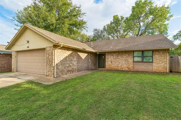 108 Cambridge Drive, Midwest City, OK 73110