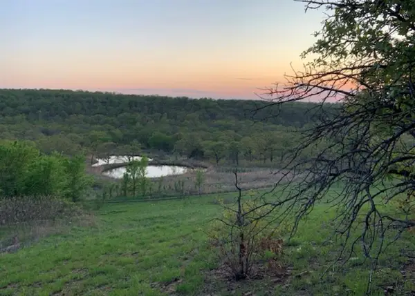 2102 3884, Dustin, OK 74839