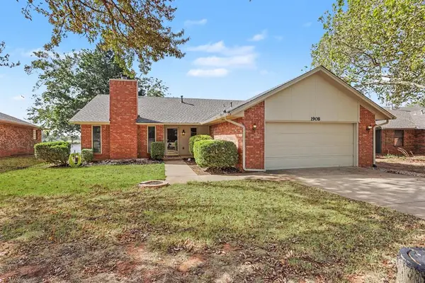 1908 Gray Fox Drive, Edmond, OK 73003