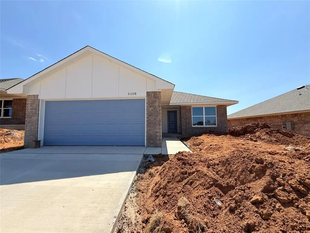21228 SE 31st Street, Harrah, OK 73045 - #1