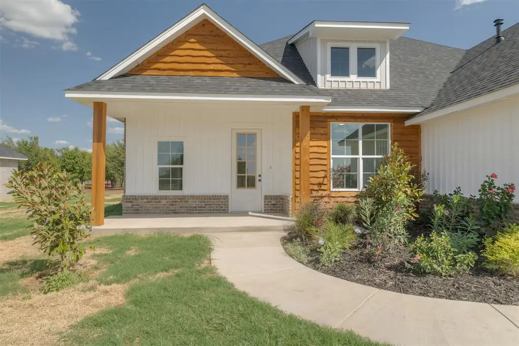 1900 Cattle Drive, Guthrie, OK 73044 - #1