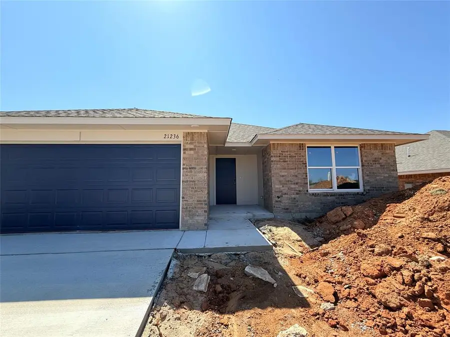 21236 SE 31st Street, Harrah, OK 73045 - #2