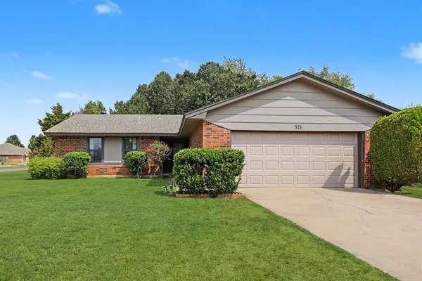 521 Cherryvale Road, Edmond, OK 73003