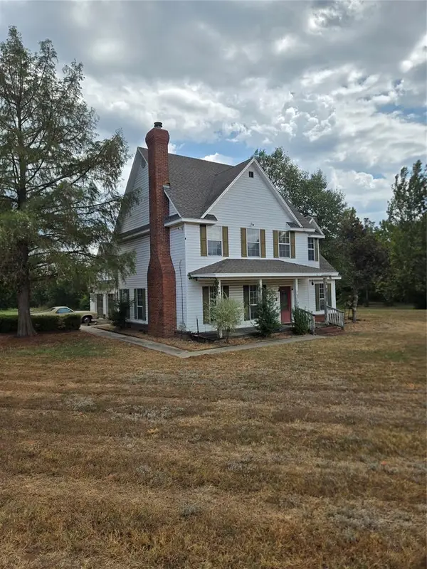 1300 Rolling Hills Drive, Harrah, OK 73045