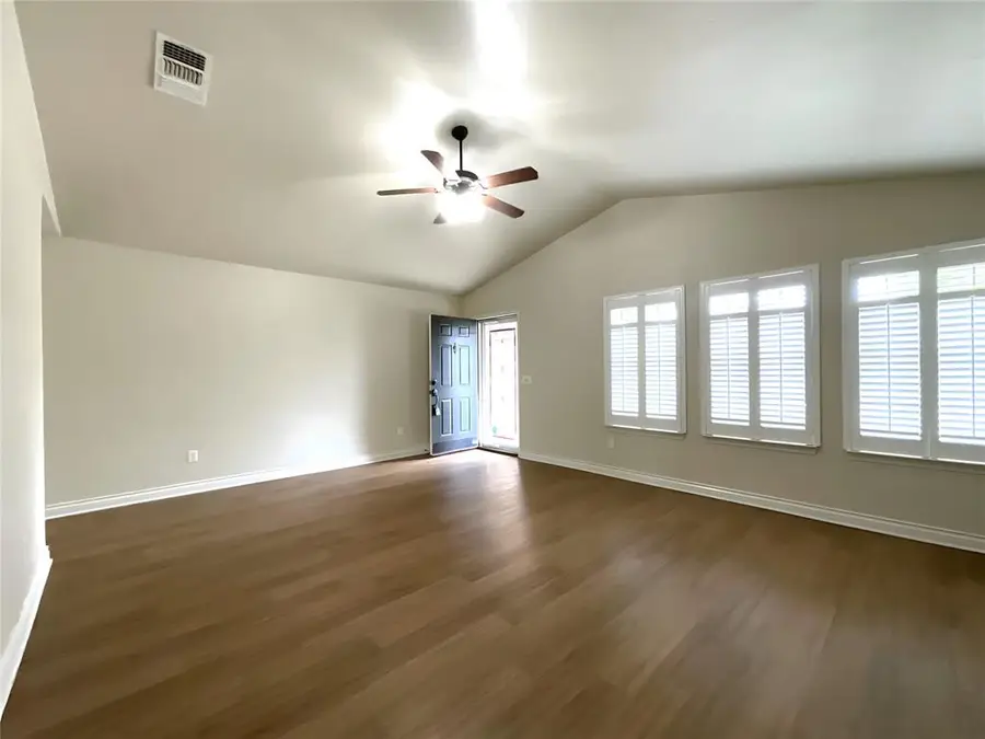 724 Humming Fish Drive, Norman, OK 73069 - #3