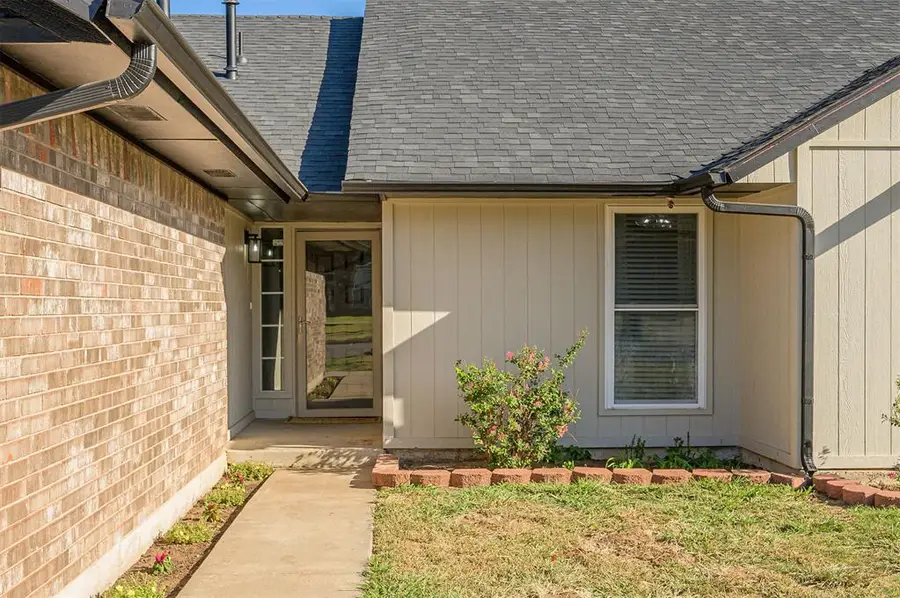 8113 NW 113th Street, Oklahoma City, OK 73162 - #2