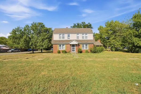331 S Broadway Street, Konawa, OK 74849