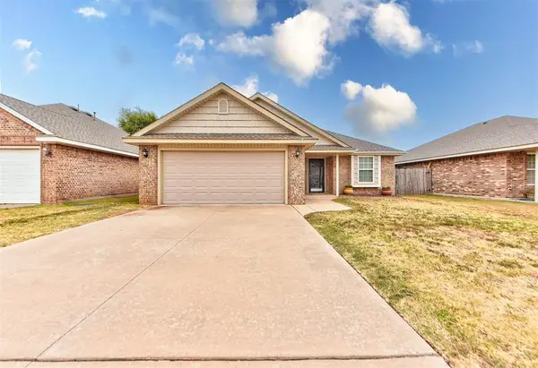 2302 W Bradford Circle, Newcastle, OK 73065