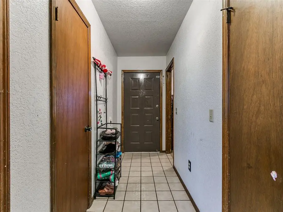 16 Bellgate Drive, Yukon, OK 73099 - #3