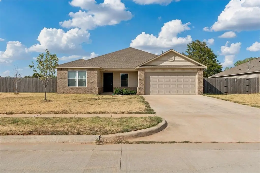 637 W Ava Drive, Mustang, OK 73064 - #1