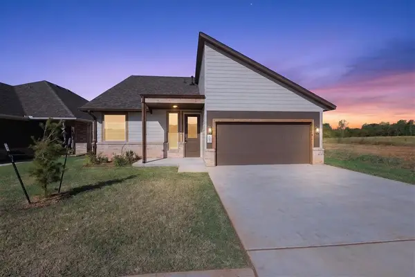 1813 Long Cove Avenue, Yukon, OK 73099