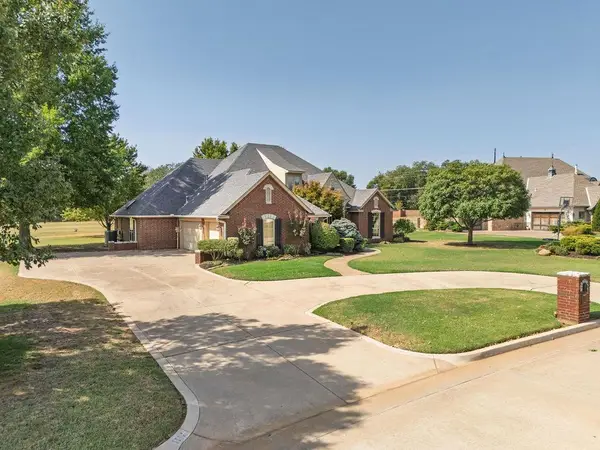 1112 Troon Circle, Shawnee, OK 74801