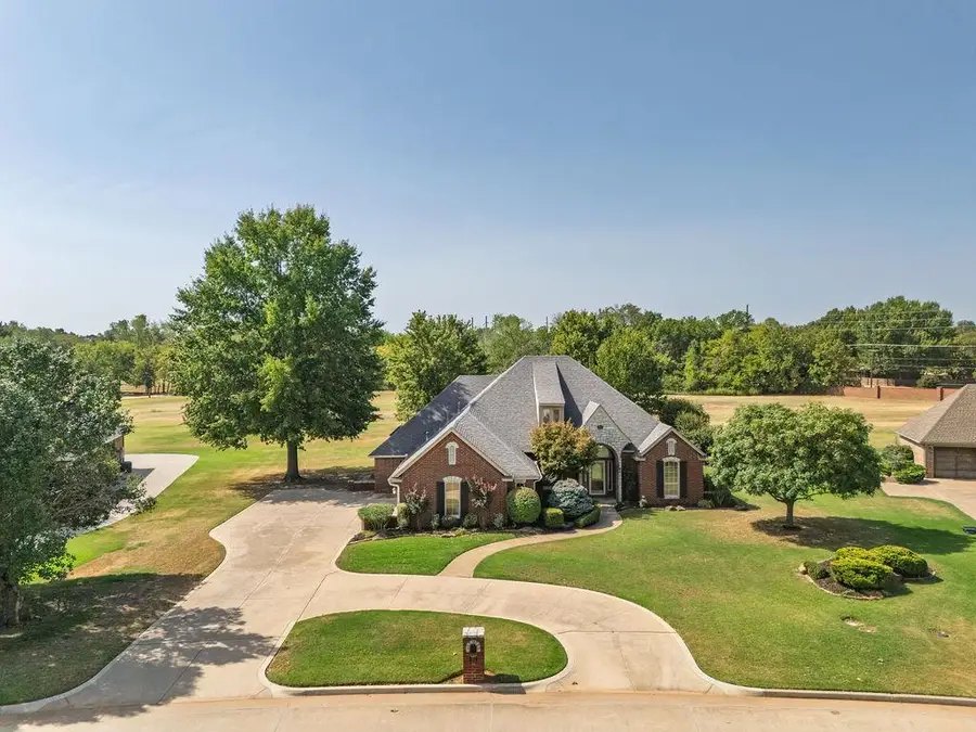 1112 Troon Circle, Shawnee, OK 74801 - #2