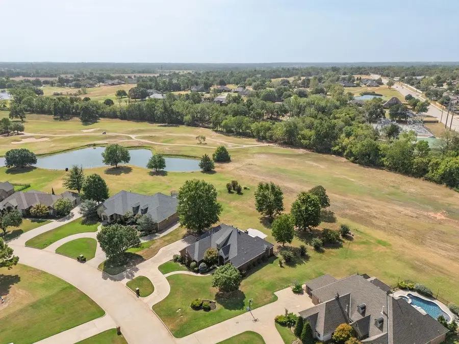 1112 Troon Circle, Shawnee, OK 74801 - #3