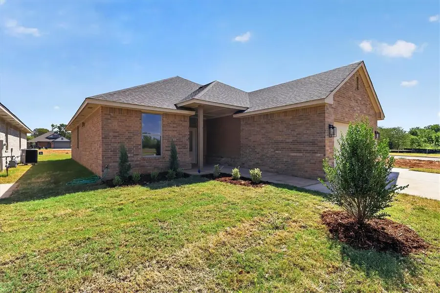 1924 Sage Valley Terrace, Yukon, OK 73099 - #2