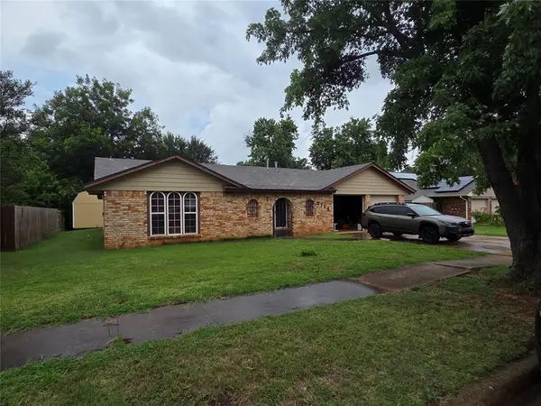 2714 Forest Oaks Circle, Norman, OK 73071