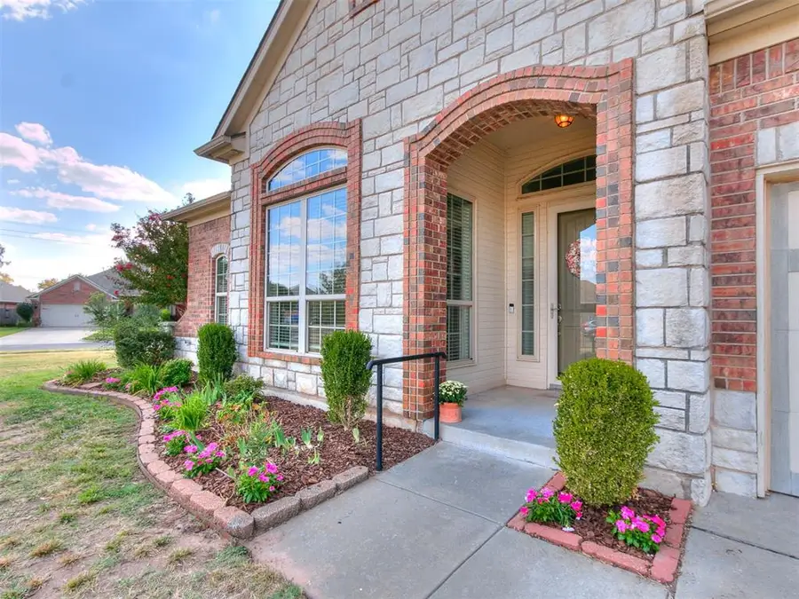 4100 Queensbury Court, Norman, OK 73072 - #2
