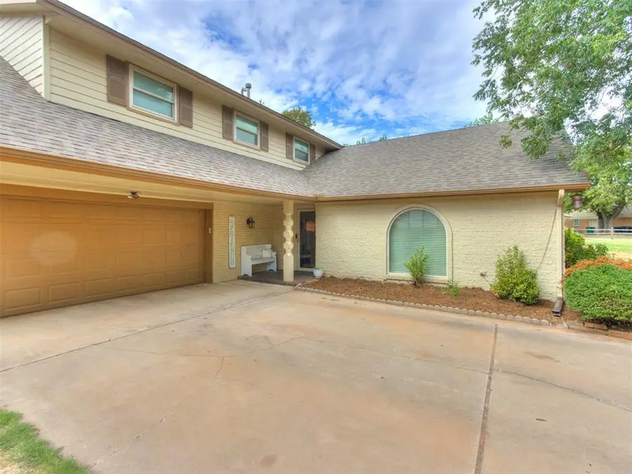 11805 N Woodbridge Road, Oklahoma City, OK 73162 - #2